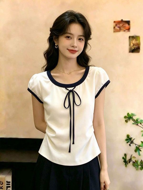 Round Neck Bow Detail Short-Sleeve Tee