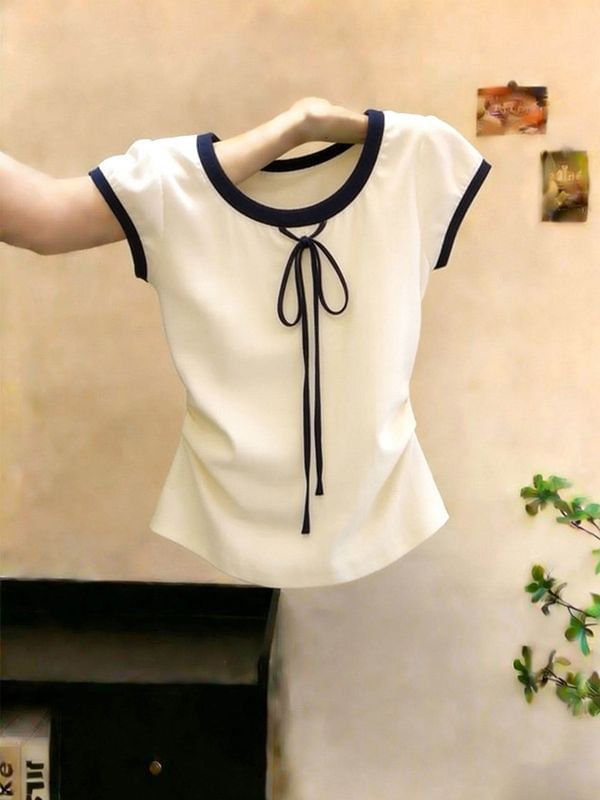 Round Neck Bow Detail Short-Sleeve Tee