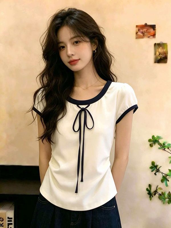 Round Neck Bow Detail Short-Sleeve Tee