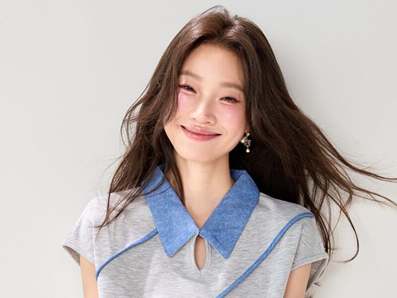 Contrast Trim Collared Cutout Short Sleeve T-Shirt