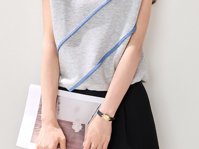 Contrast Trim Collared Cutout Short Sleeve T-Shirt