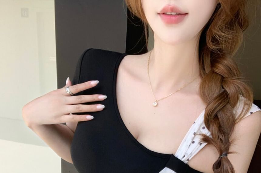 Polka Dot Asymmetrical Panel V-Neck Short Sleeve Crop Top