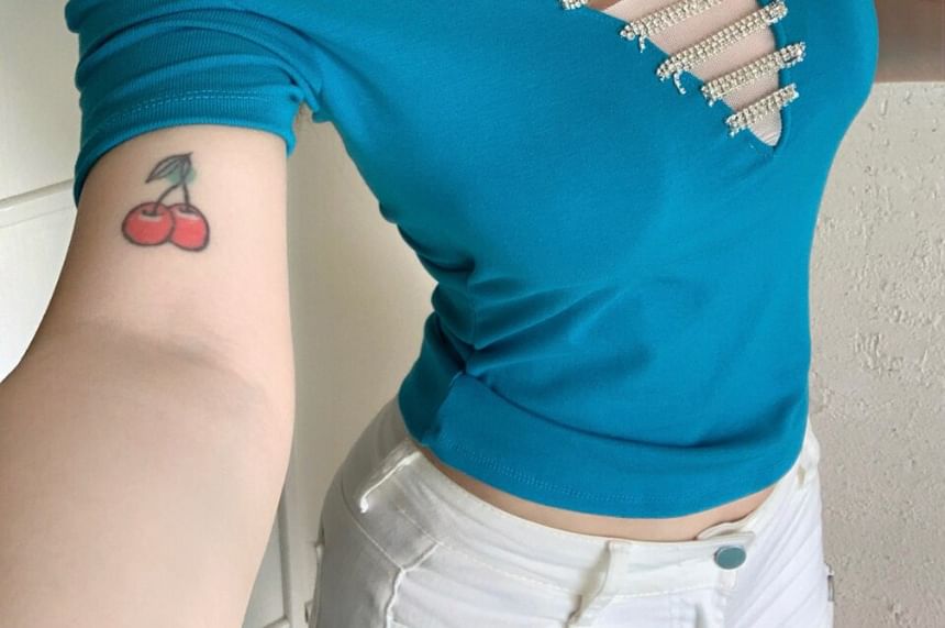Rhinestone Accent V-Neck Short Sleeve Crop T-Shirt