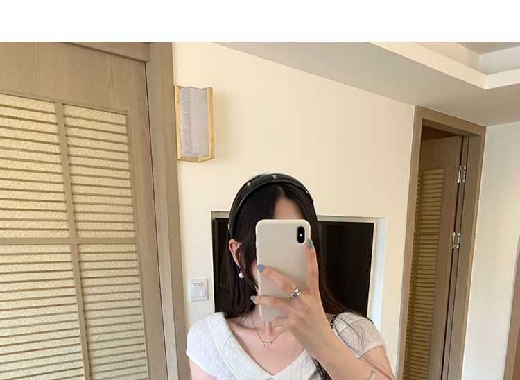 Textured Knit Collared Short-Sleeve Top