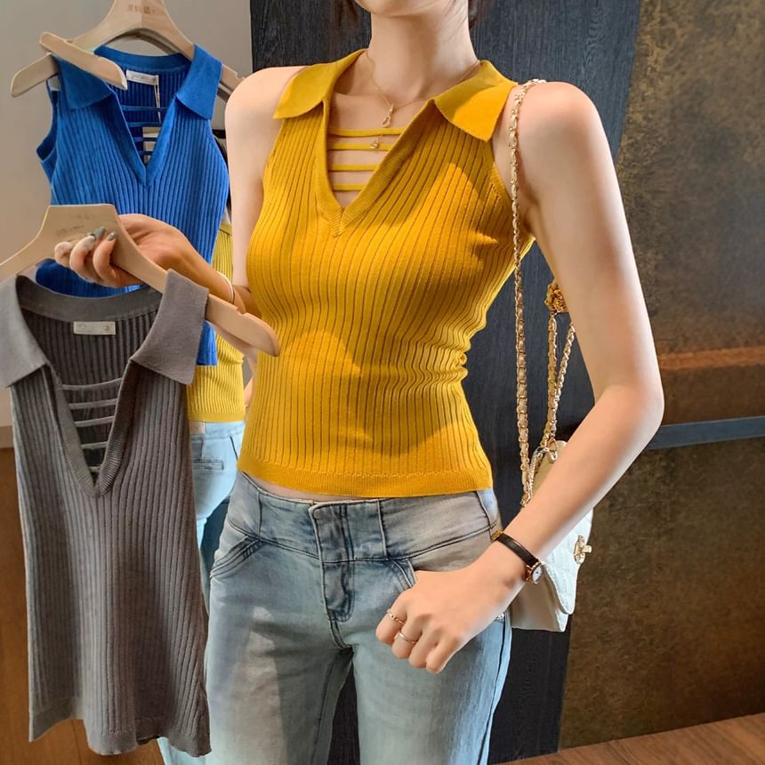 Ribbed Knit Cropped V-Neck Collared Top
