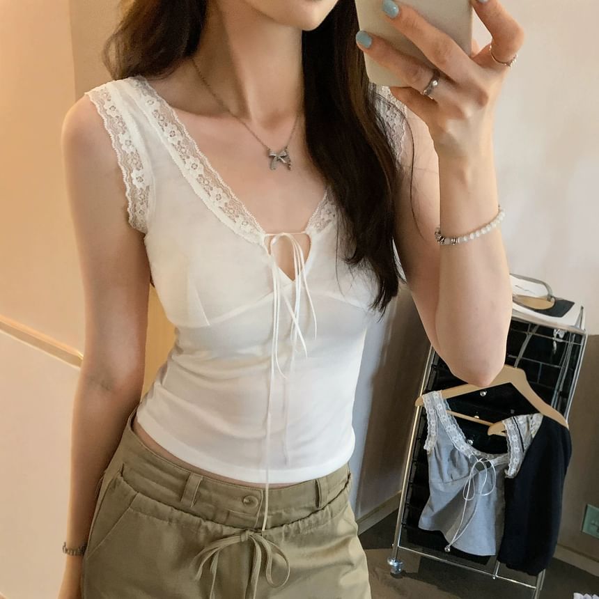 Lace Trim V-Neck Sleeveless Top