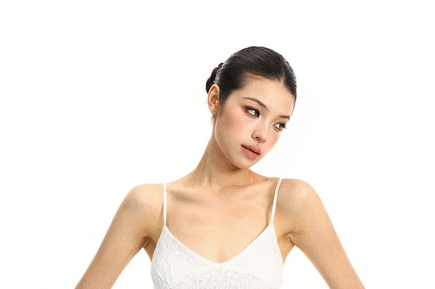 Ruched Lace Slim Fit V-Neck Cami