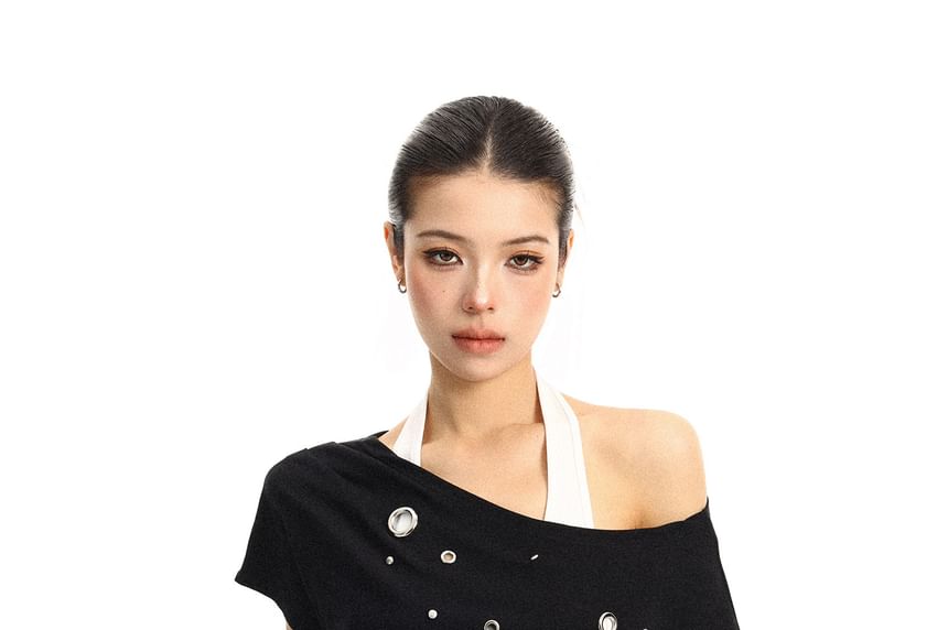 Mock Two-Piece Halter Neck Off-Shoulder Grommet Crop Tee
