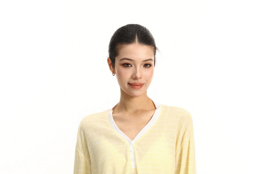 Striped Contrast Trim Sheer V-Neck Tee