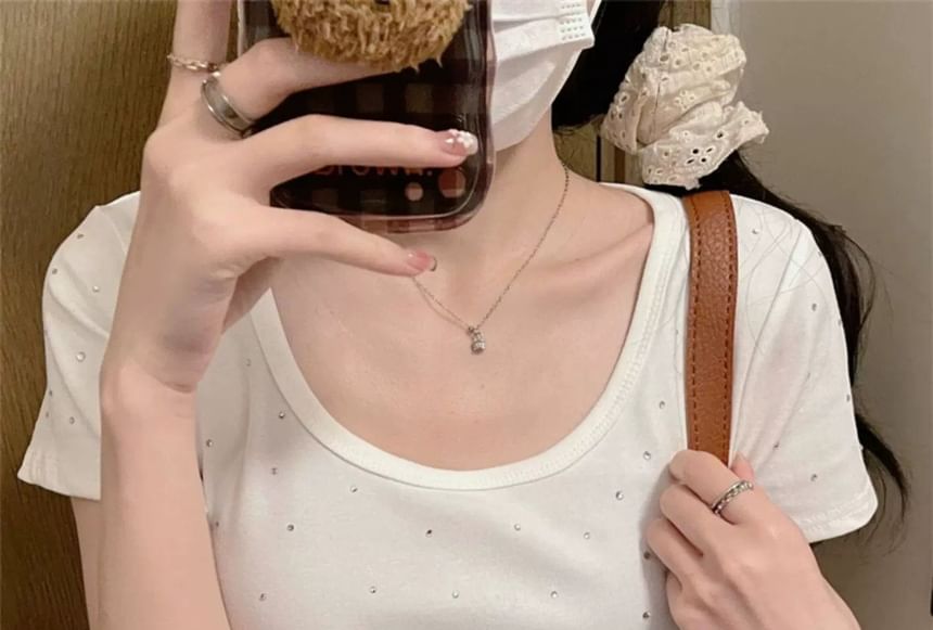 Rhinestone Scoop Neck Short Sleeve Tee