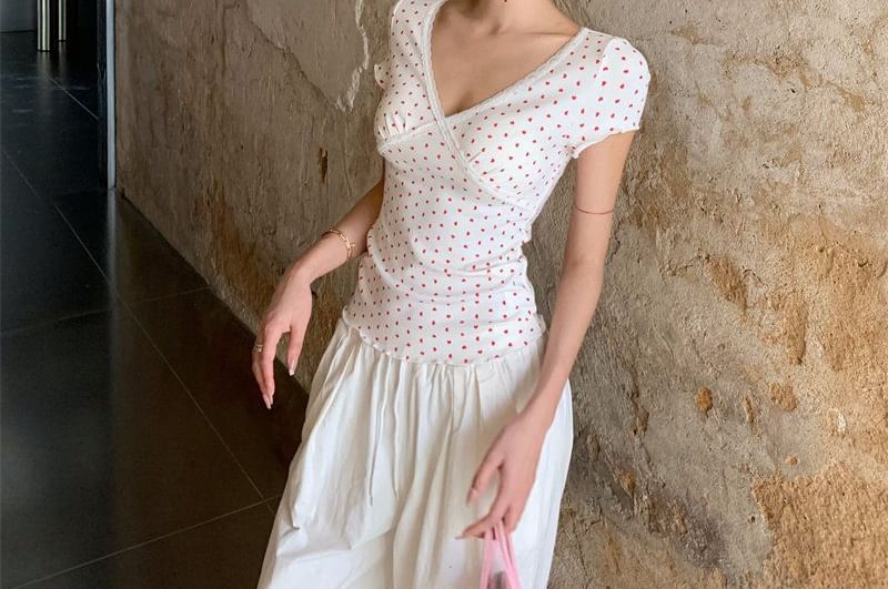 Panel Lace V-Neck Short Sleeve Tee