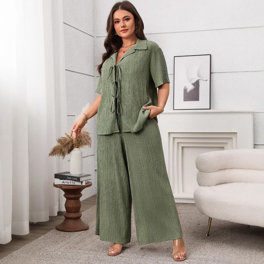 Plus Size Set: V-Neck Blouse and Wide Leg Pants, Short Sleeves