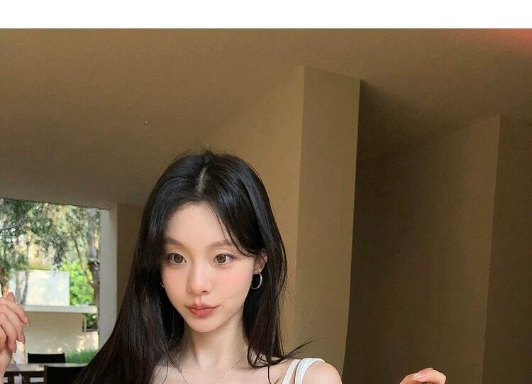 Padded Lace V-Neck Crop Camisole