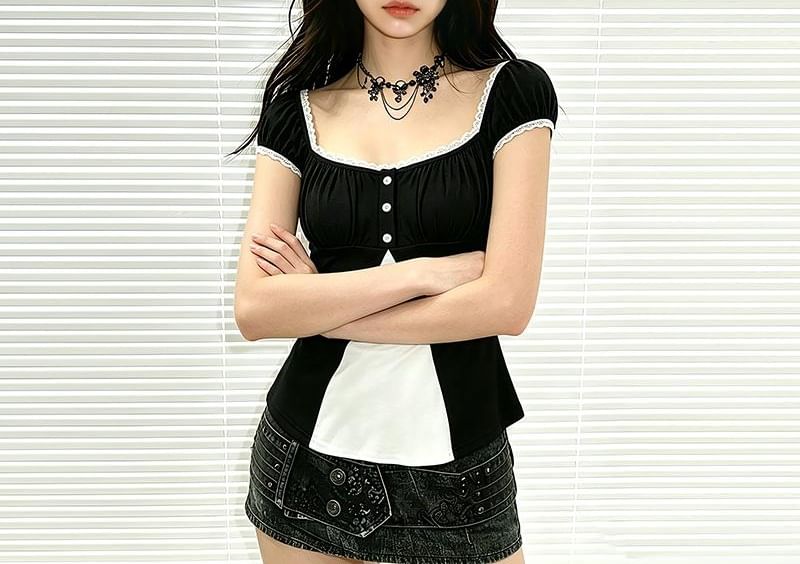 Cap-Sleeve Square Neck Lace Trim Crop Top