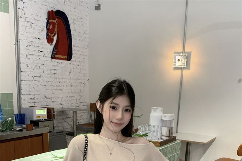 Short Off-Shoulder Knit Top