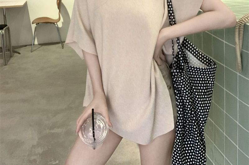 Short Off-Shoulder Knit Top