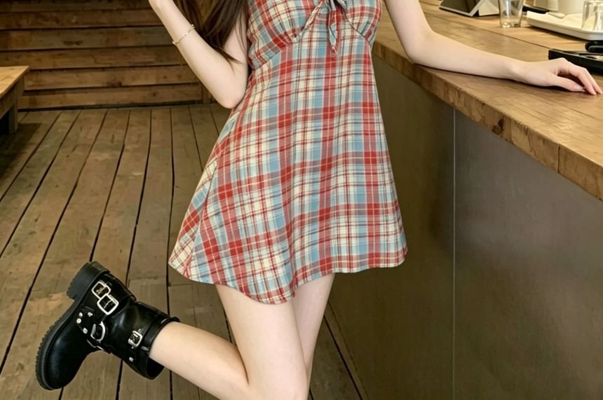 Plaid Halter Bow Blouse