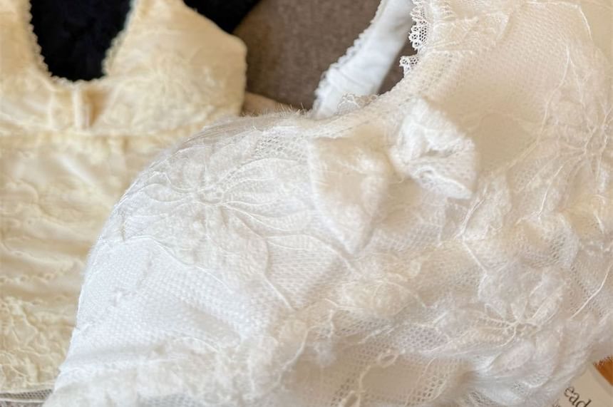 Halter Scoop Neck Lace Panel Top