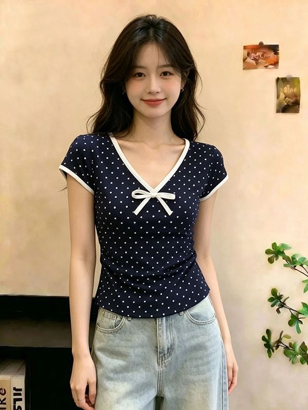 Polka Dot V-Neck Short Sleeve Crop Tee