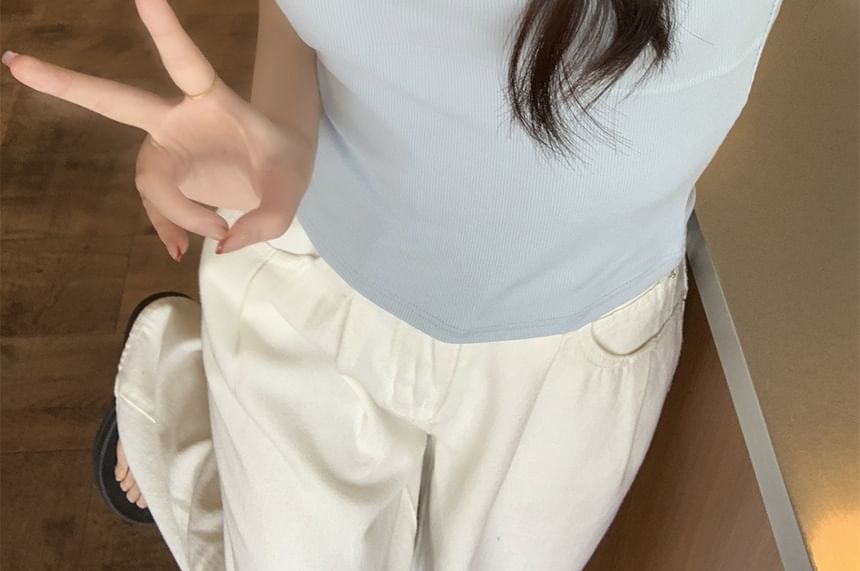 Scoop Neck Short Sleeve Crop Tee