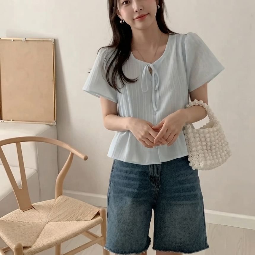 Bow-Accented Short-Sleeved Plain Blouse