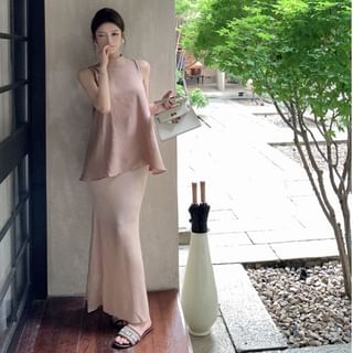 Slit Neck Tank Top with Mermaid Hem Maxi Skirt