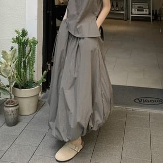 Round Neck Sleeveless Tee with Maxi A-Line Skirt