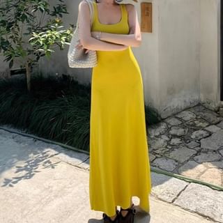 Scoop Neck A-Line Maxi Dress - Sleeveless Plain