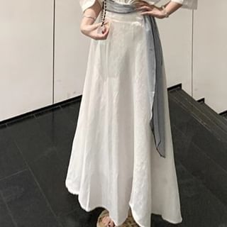 3/4 Sleeve V-Neck Blouse & Maxi Skirt Set - High Rise