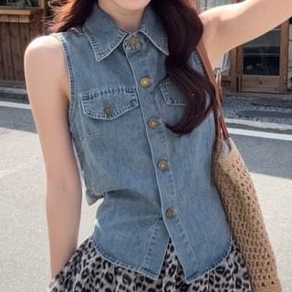 Sleeveless Washed Denim Button Up Shirt & Leopard Mini A-Line Skirt