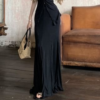 Sleeveless V-Neck Twist Slit Top & High Rise Fishtail Maxi Skirt