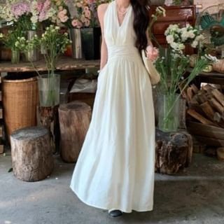 Sleeveless Halter Plain Maxi A-Line Dress