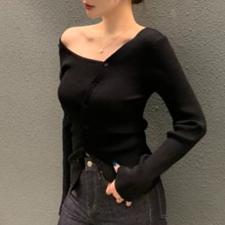 Solid Asymmetric Knit Top with Extended Sleeves