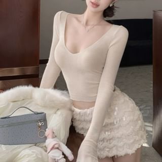 V-Neck Knit Cropped Cami / Two Tone Fluffy Trim Jacket / Mid Rise Mini Pencil Skirt