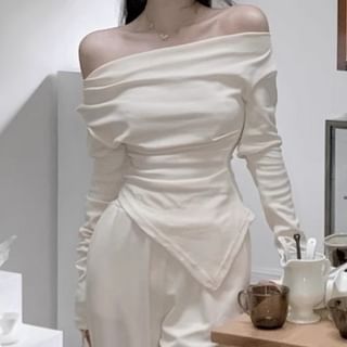 Asymmetric Off-Shoulder Fitted Jersey Top
