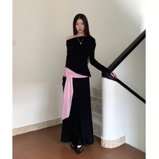 One Shoulder Asymmetric Top with Two Tone Tie-Up Maxi A-Line Skirt