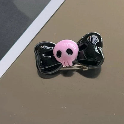 Kuro Totenkopf Haarspangen