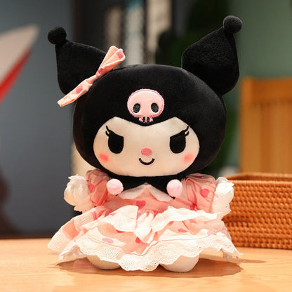 Poupée en peluche Princesse Kuro avec robe rose