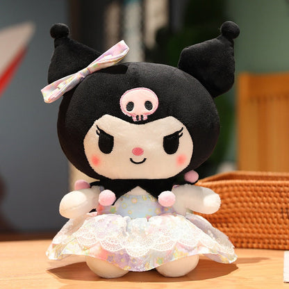 Poupée en peluche Princesse Kuro avec robe rose