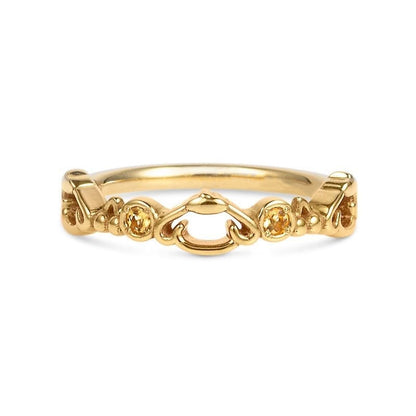 Verstellbarer goldener Ring mit Pom