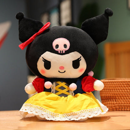 Poupée en peluche Princesse Kuro avec robe rose