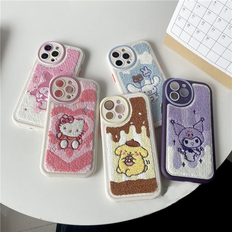 Süße iPhone-Hülle mit Anime-Stickerei