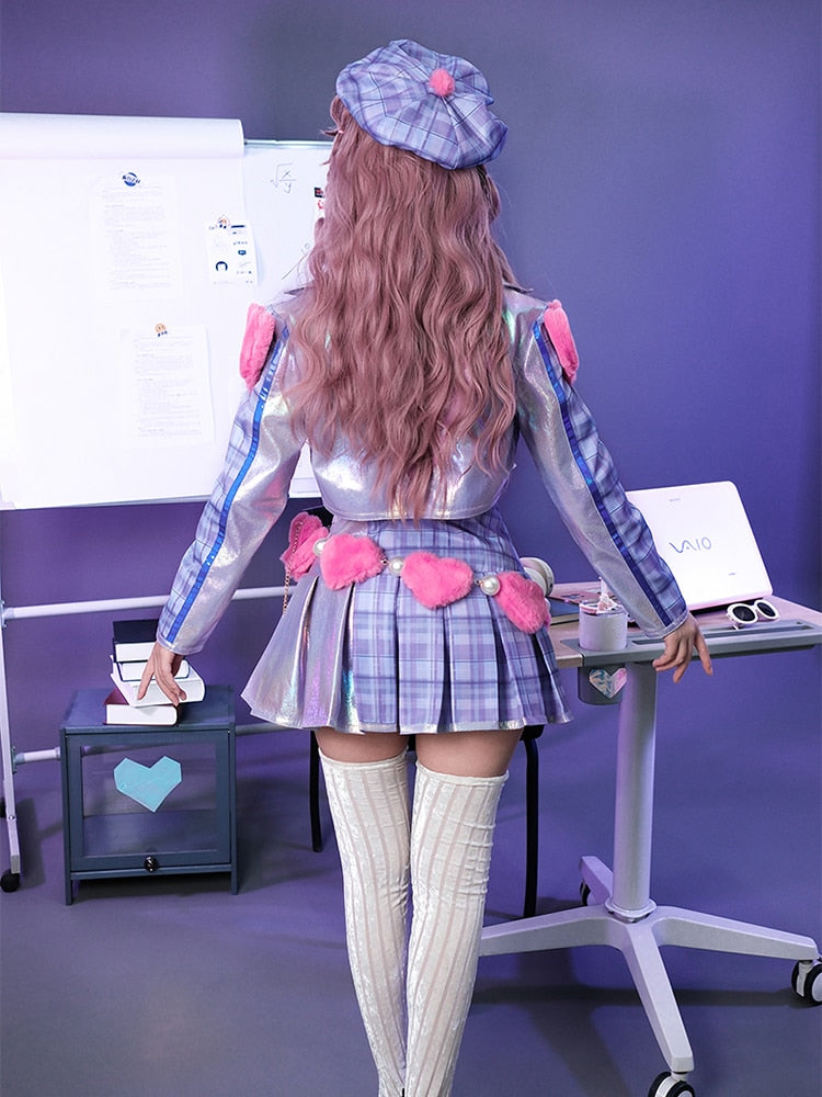 Cosplay Heartthrob Caitlyn Heartache