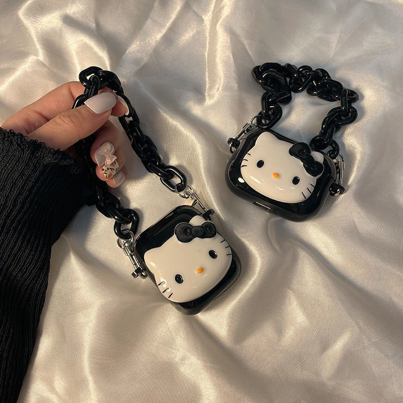 Schwarze Airpods-Hülle „Kitty and Kuro“