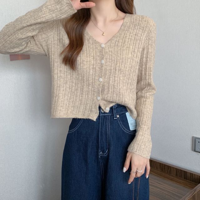 Long-Sleeve V-Neck Solid Crop Sweater