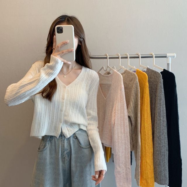 Long-Sleeve V-Neck Solid Crop Sweater