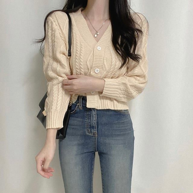 Set: Halter Crop Top and V-Neck Cardigan