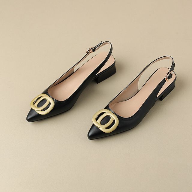 Pointed Toe Buckled Slingback Sandals - Sleek