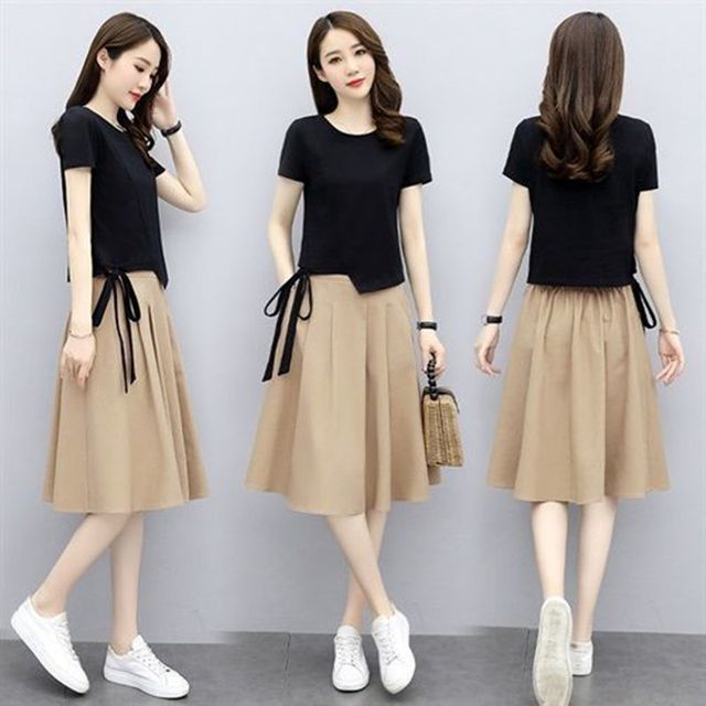 Short-Sleeve Crewneck Tee and Midi A-Line Skirt Outfit Set