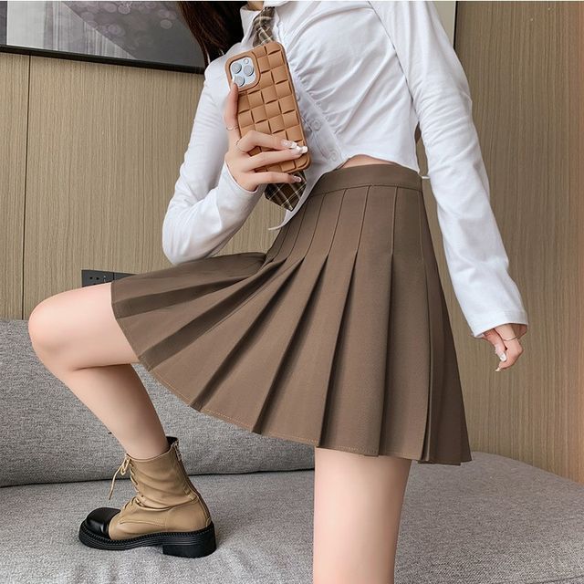 Simple Pleated Skirt for Everyday Wear